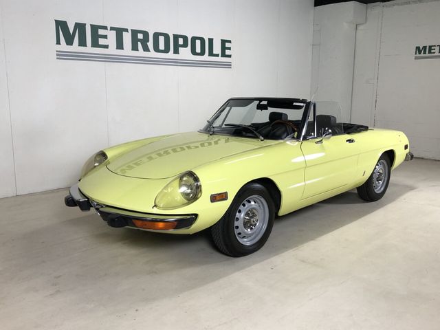 Alfa Romeo Spider Veloce 2000 M0885