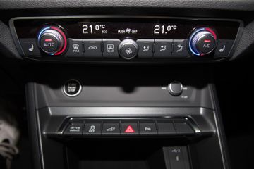 Audi Q3 Sportback 45 TFSI e S-Line NAVI18 ZOLLLED