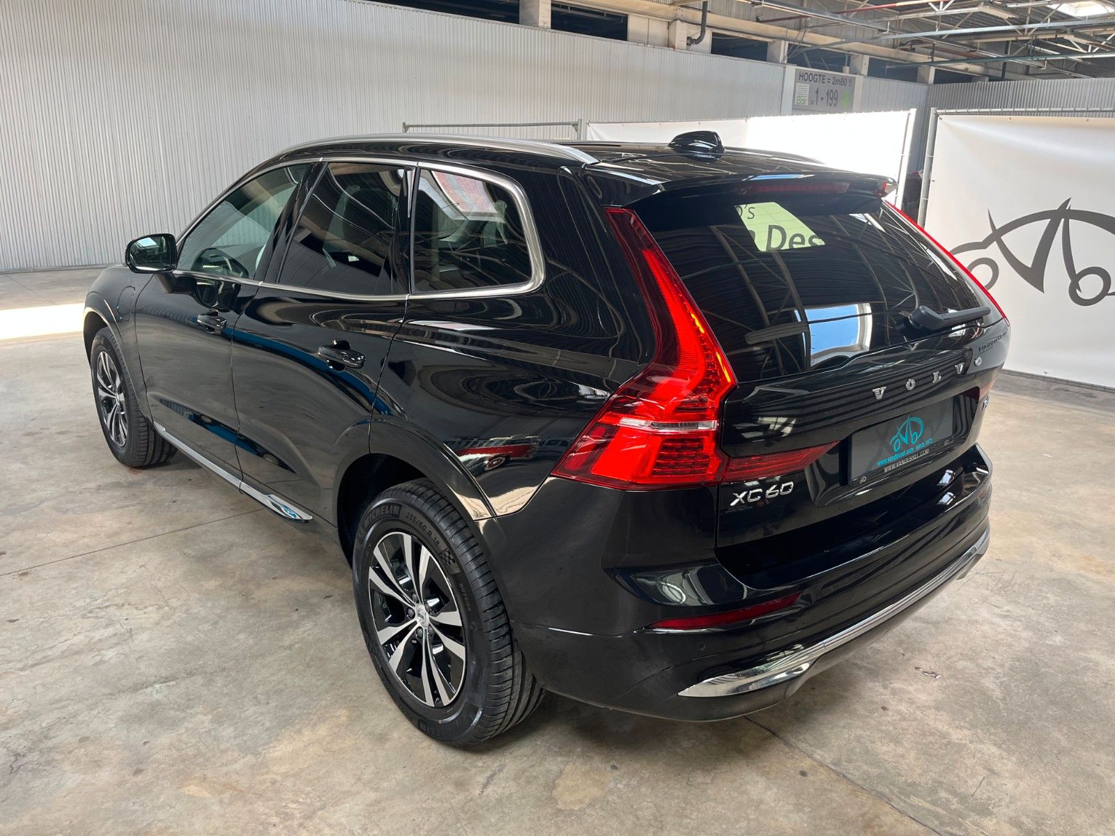 Volvo XC60 Core T6 Recharge Plug-In Hybrid AWD Pano imagem 2