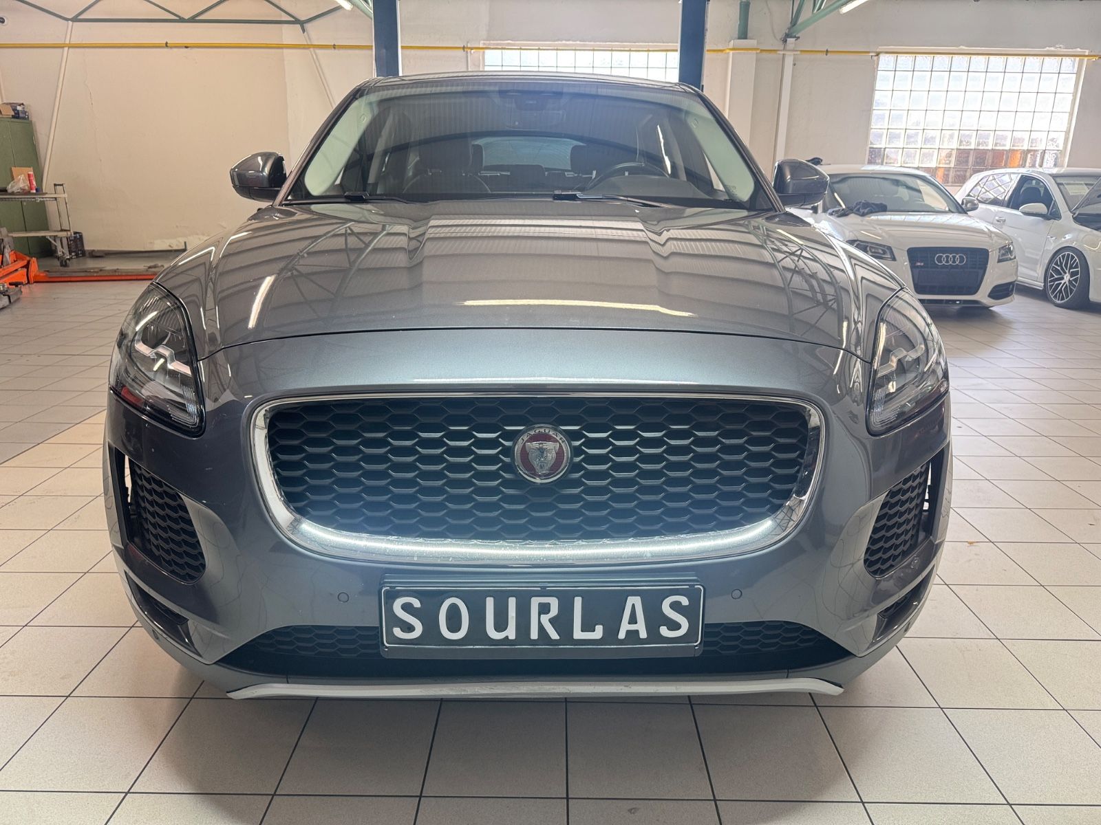 Jaguar Jaguar E-Pace SE AWD D180