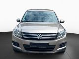 Volkswagen Tiguan Trend & Fun ** WENIG KM ** GARANTIE - Autos in Hamburg: Geländewagen