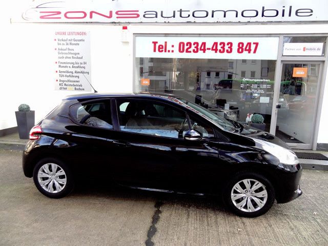 Fahrzeugabbildung Peugeot 208 + Navi ZB+Klima+BT+WR+BC