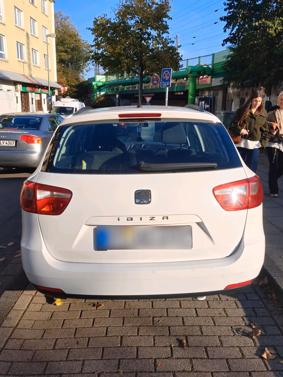 Seat Ibiza 2011 — engine 69 HP (51kW)