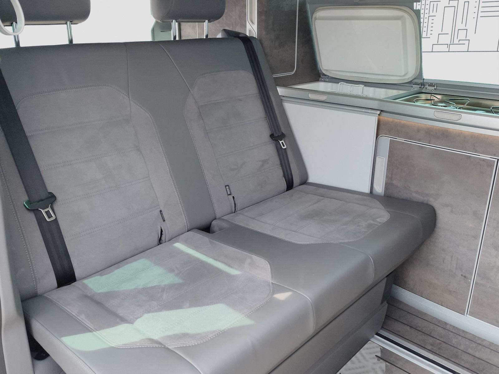 Volkswagen T6.1 Multivan California Ocean Behindertengerech foto 12