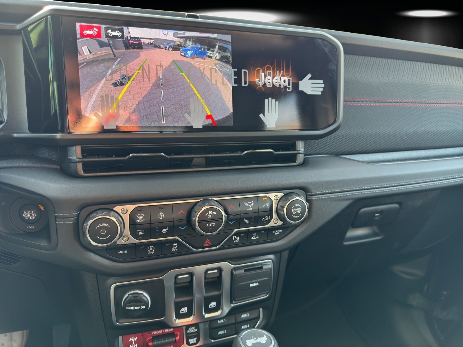 Fahrzeugabbildung Jeep Wrangler Rubicon Recon Xtreme MY25 4X4 US/WINDE