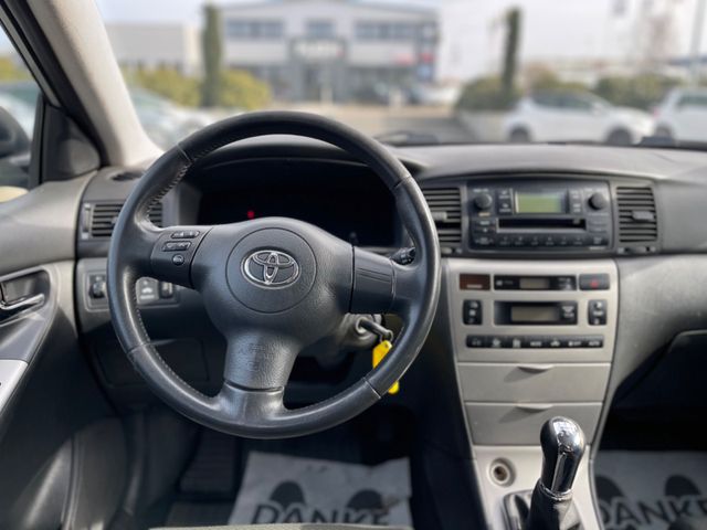 Toyota Corolla  2.0 D-4D Sol / Compact