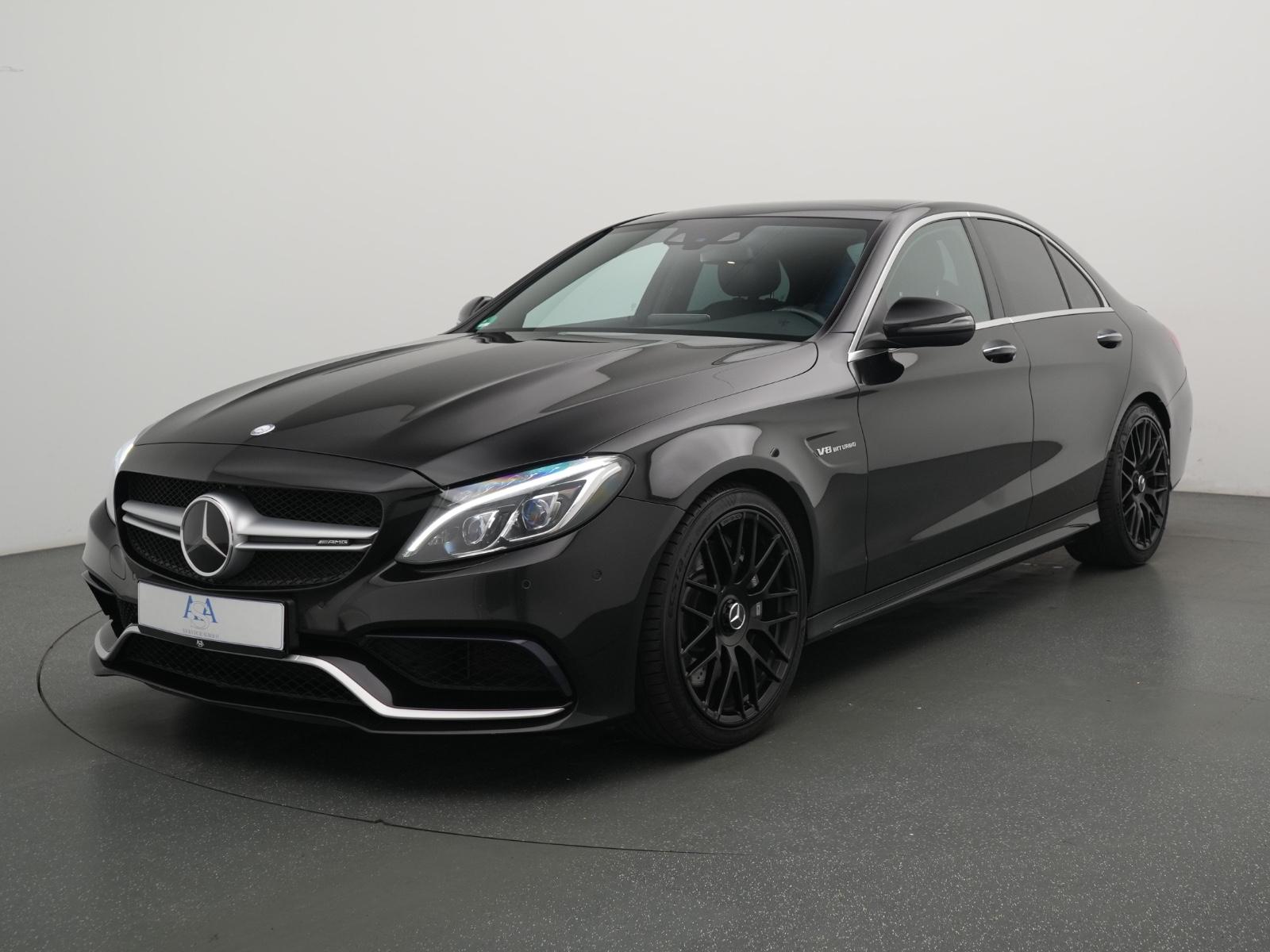 Mercedes-Benz C 63 AMG PANO+BURMESTER+RFKAM+LEDER+MEMORY+KESSY