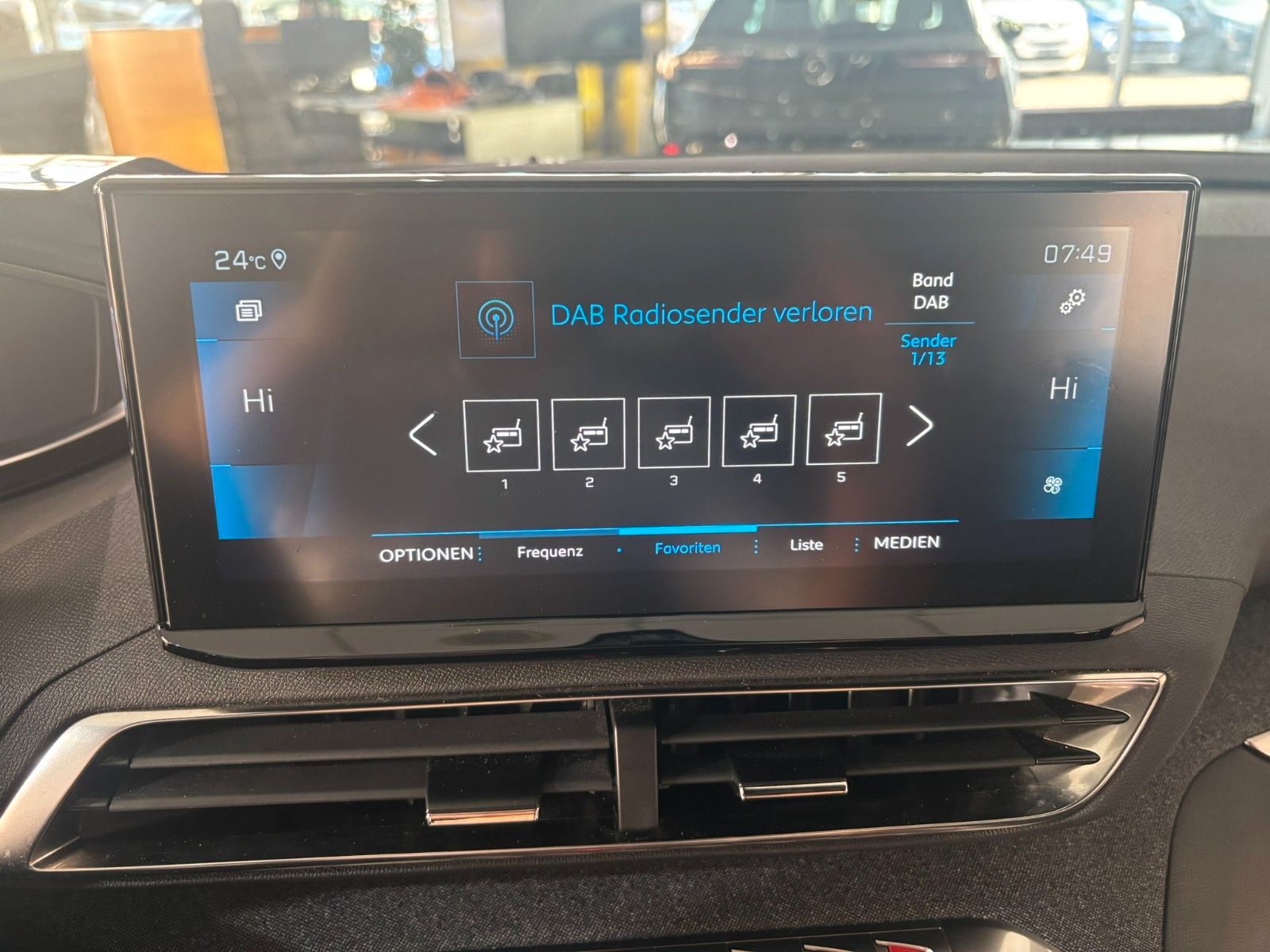 Fahrzeugabbildung Peugeot 3008 1.2T ALLURE PACK NAVI/LED/SPORT/VIRT/PDC