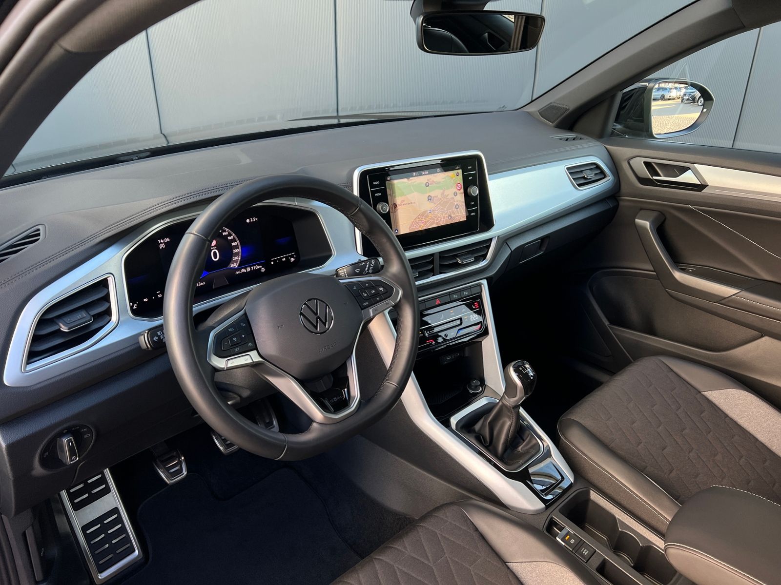 Fahrzeugabbildung Volkswagen T-Roc GOAL 1.0 TSI *Plus-Paket, LED, ACC, Navi,