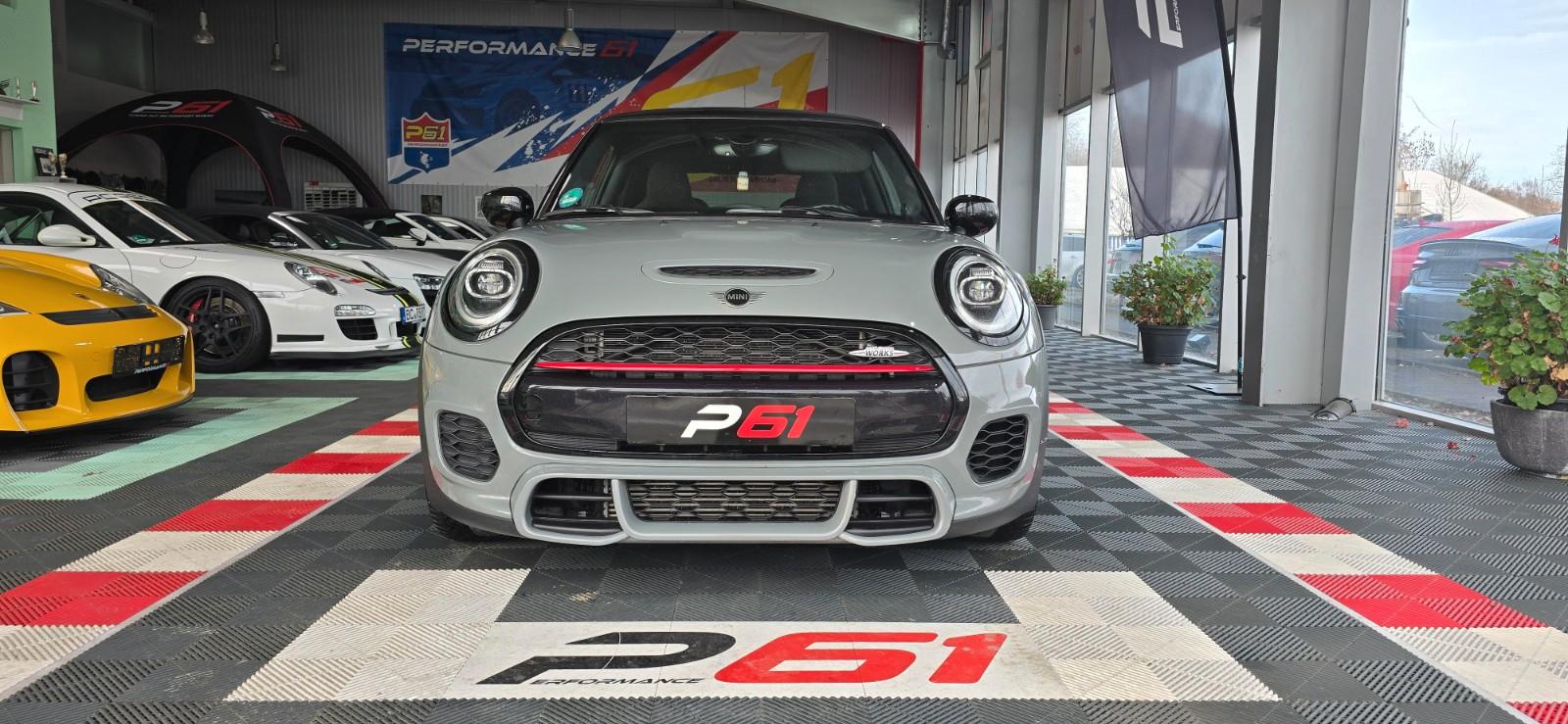 MINI John Cooper Works/ H&K Soundsystem/Automatik/