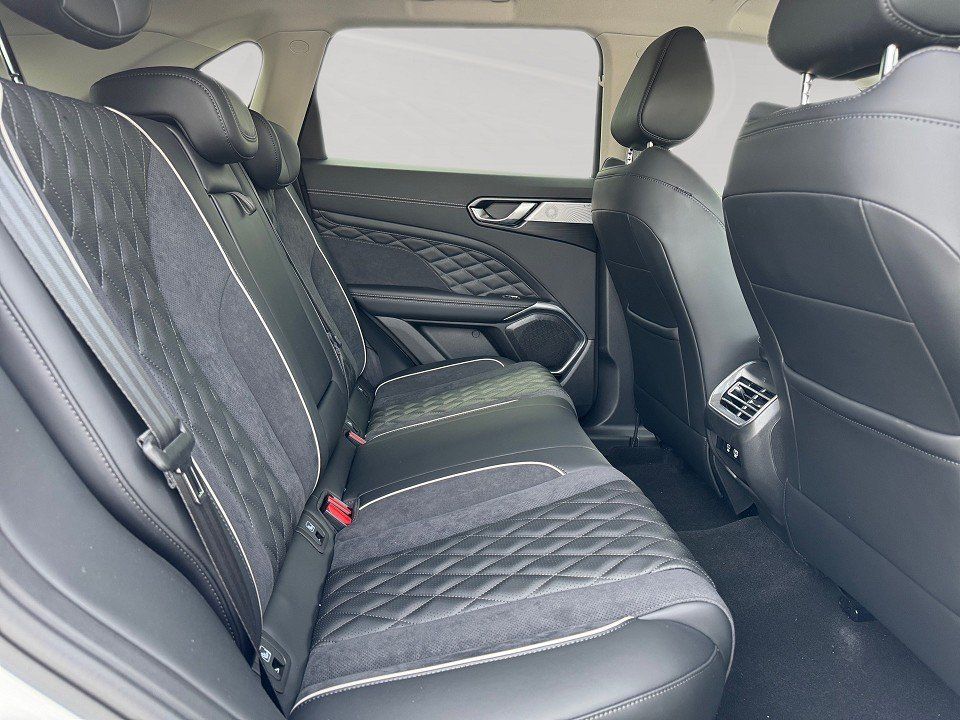 Fahrzeugabbildung GWM WEY 03 LUXURY AWD