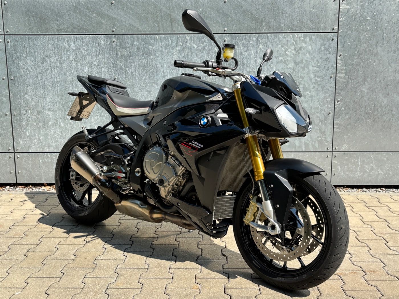 Fahrzeugabbildung BMW S 1000 R Sport- und Dynamik Paket Akrapovic, Frä
