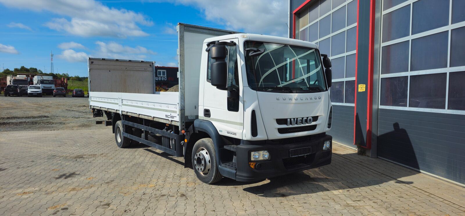 Fahrzeugabbildung Iveco 120 E 25 / ex BUNDESWEHR / 51 tkm / TOP ZUSTAND