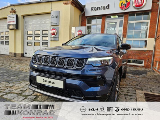 Jeep Compass 1.5T MHEV Summit - digitales Cockpit LED