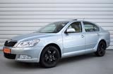 Skoda Octavia Elegance+Xenon+Tempomat+PDC+SHZ+24.400KM - Skoda Octavia: Grün
