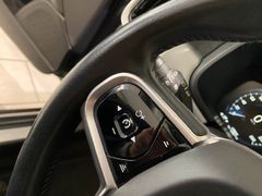 Fahrzeugabbildung Volvo V90 D3 Momentum NAVI/LED/LEDER/SHZ/CAM/PDC