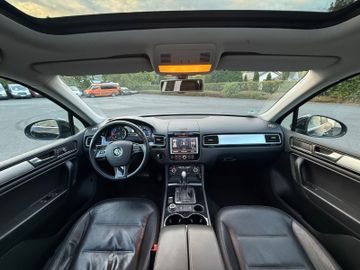 Volkswagen Touareg - 11