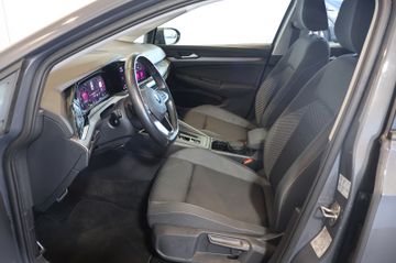 Volkswagen Golf VIII 2.0 TDI Active HUD+AID+MATRIX+PANO+AHK