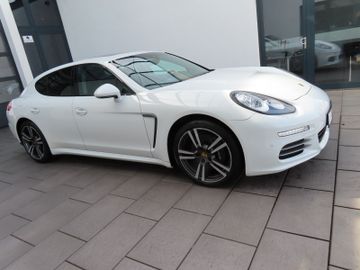 Porsche Panamera - 3