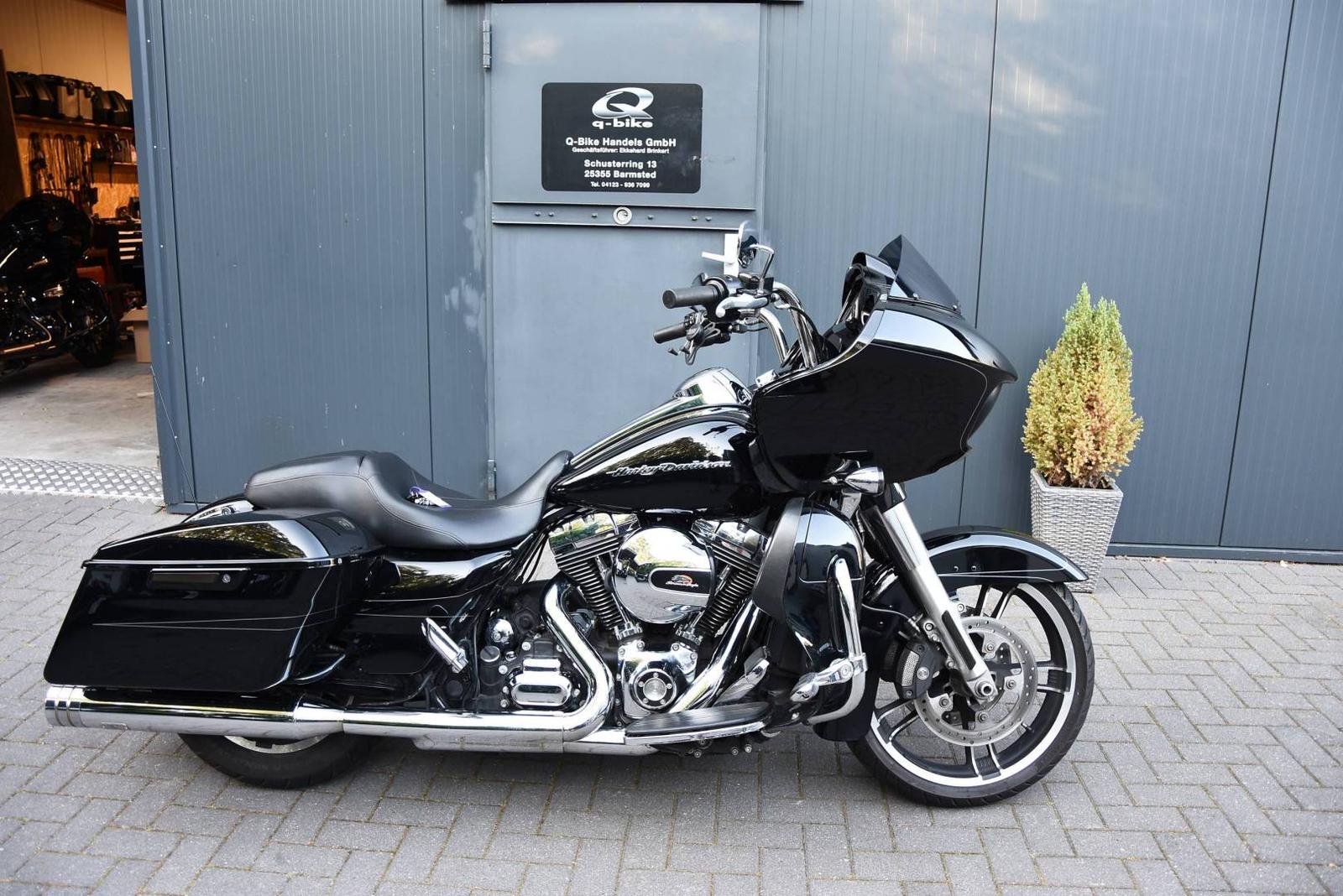 Harley-Davidson Road Glide Special Dr. Jekill & Mr. Hyde 5HD1