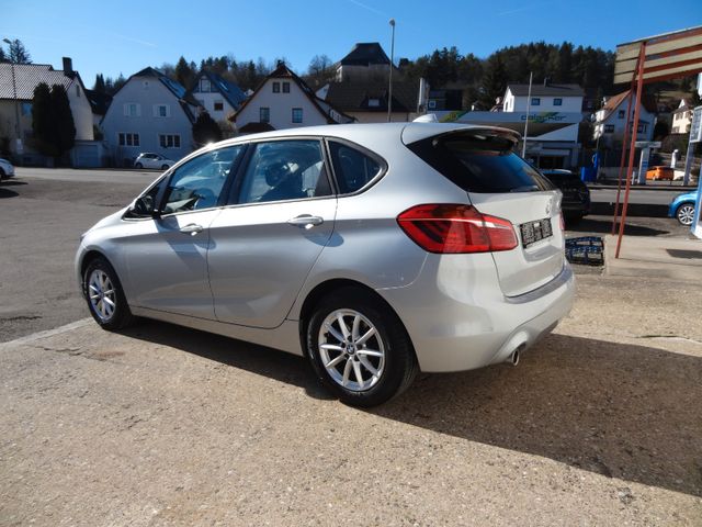 Fahrzeugabbildung BMW 218 Active Tourer/Automatik/Kamera/1.Hd/59.900km