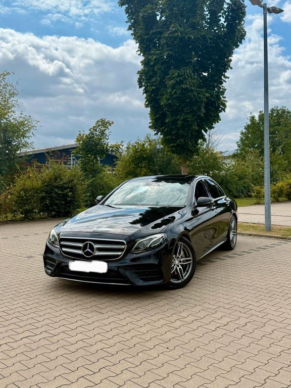 Image of Mercedes-Benz E 350