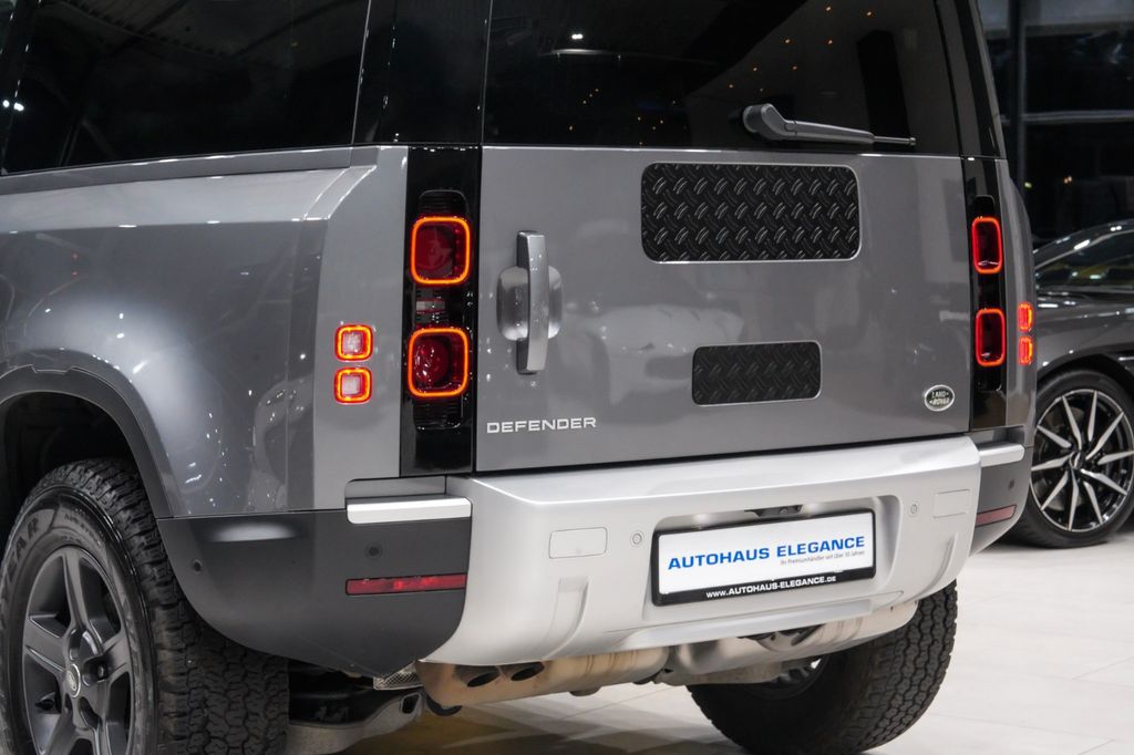 LAND-ROVER Defender 2023