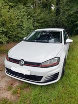 Volkswagen Golf TDI 2.0 - GTI Line Schöner Zustand - Volkswagen Golf: GTI TDI