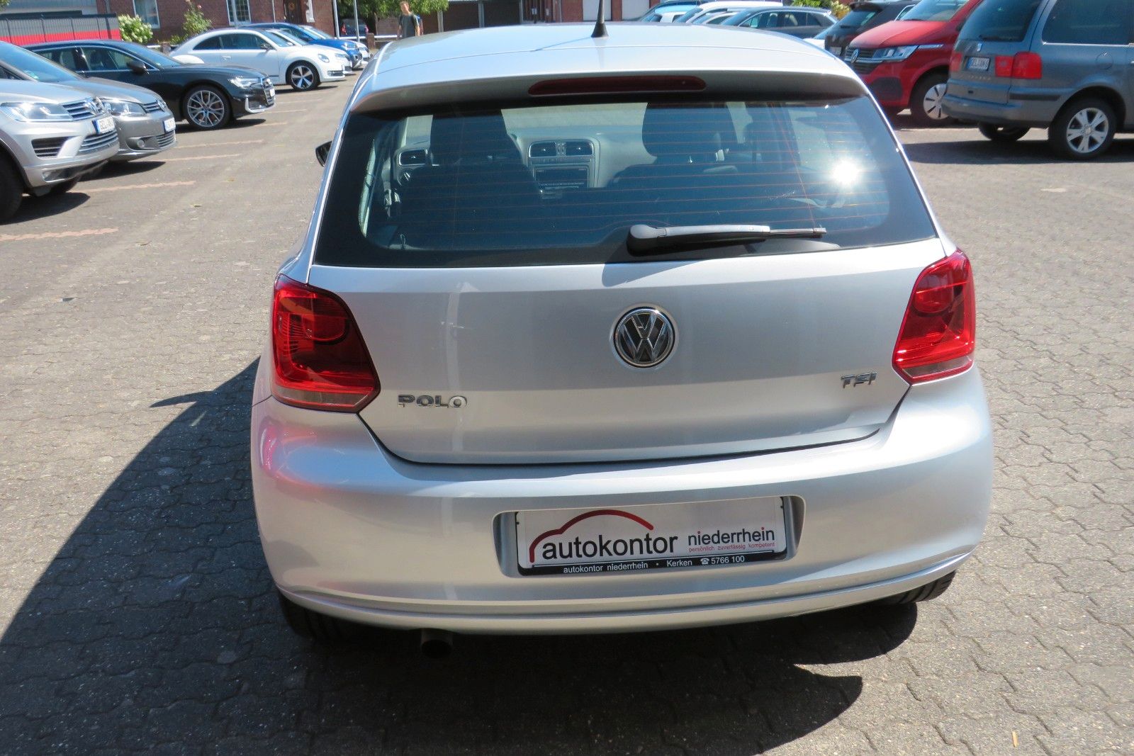 Fahrzeugabbildung Volkswagen Polo V Comfortline KLIMA RADIO SCHECKHEFT