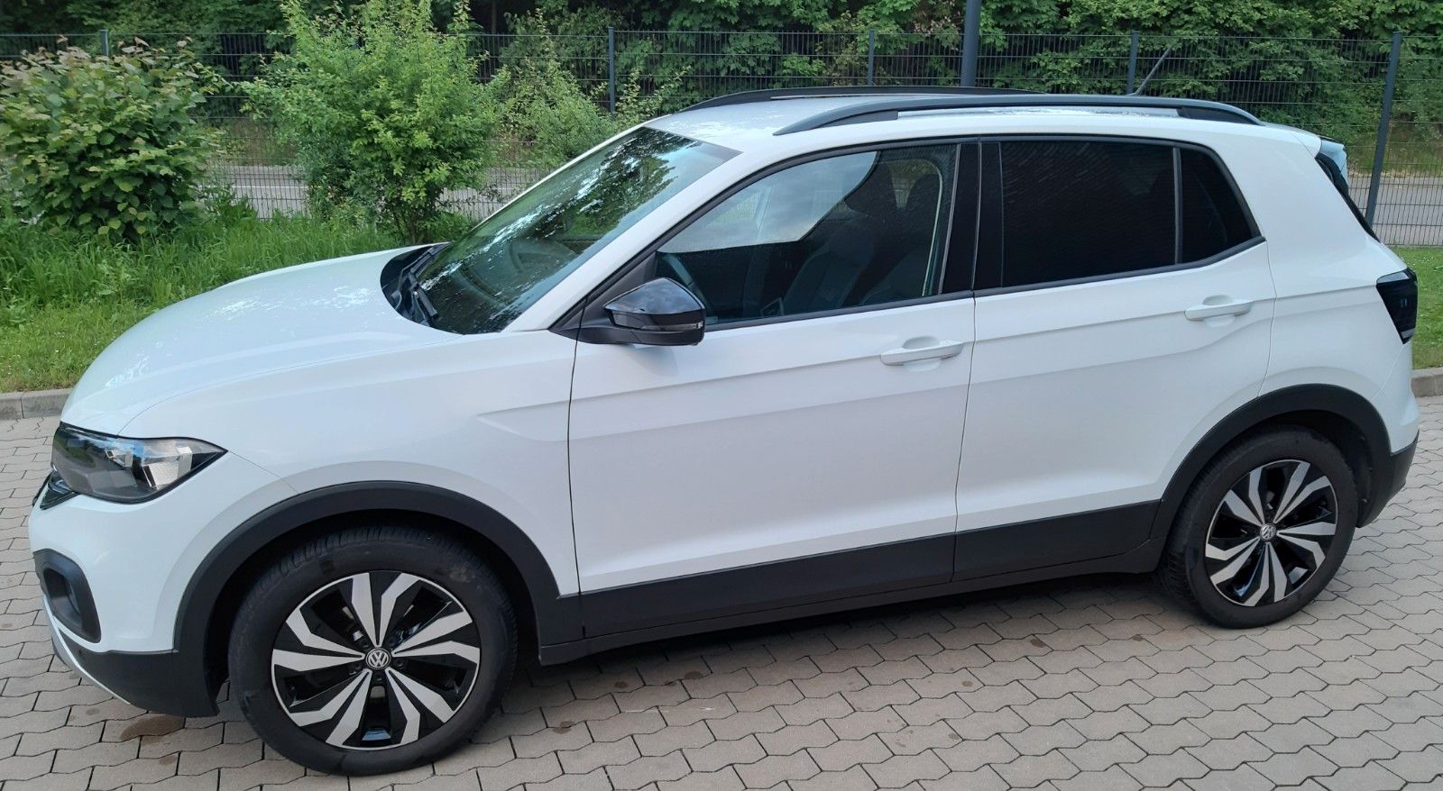 VW T-Cross 1.0 TSI OPF 85kW Life mit Rückfahrkamera