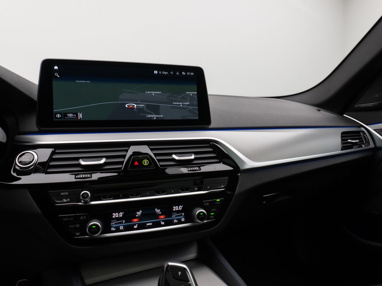 Fahrzeugabbildung BMW 530d xD M Sport Panorama Laser 360°HUD DAB H/K