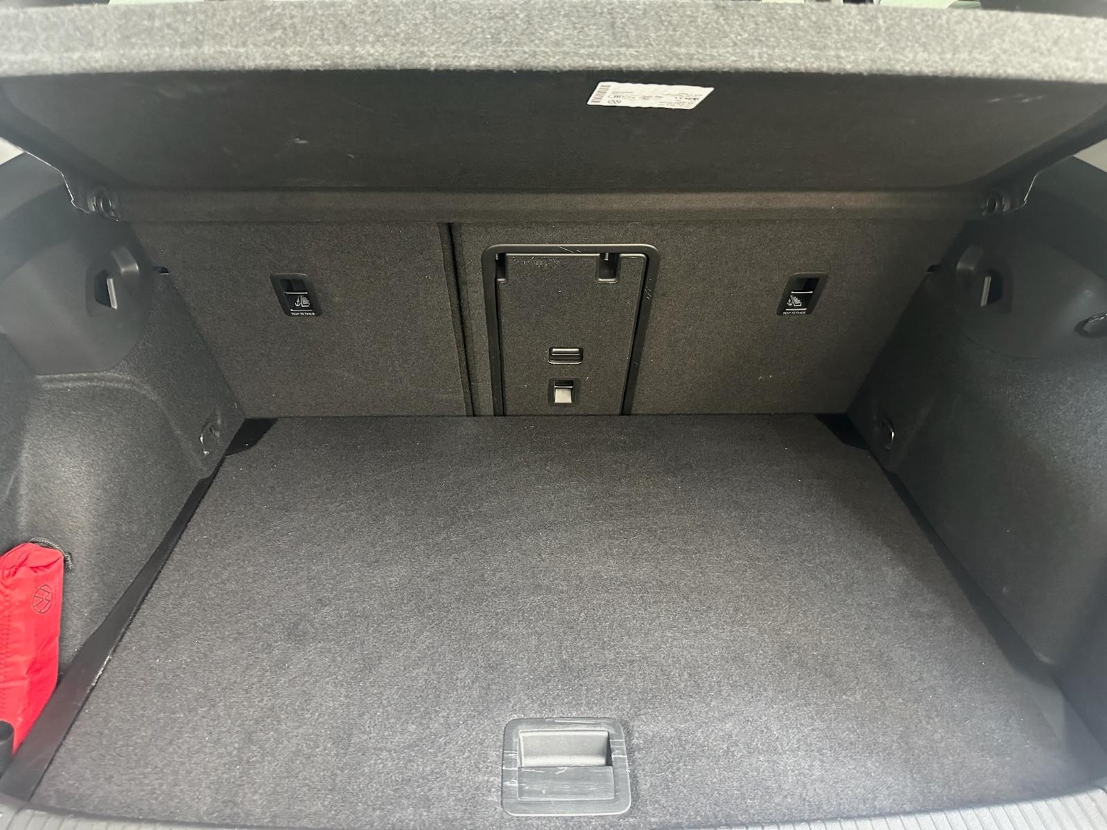 Volkswagen Golf VIII 1.5 eTSI#DSG#MOVE#NAVI#LED