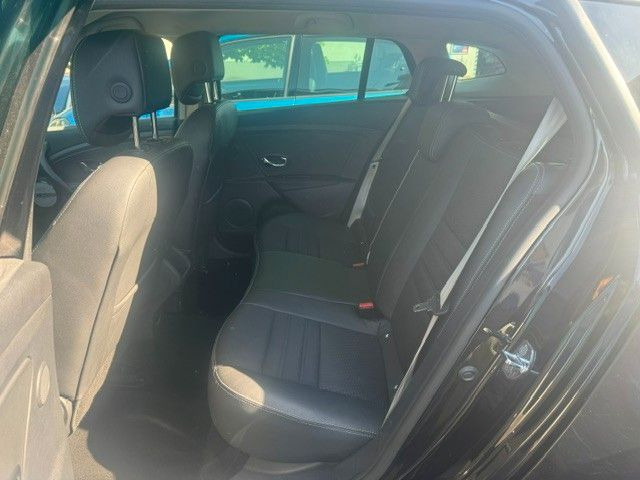 Fahrzeugabbildung Renault Megane III Grandtour BOSE Edition