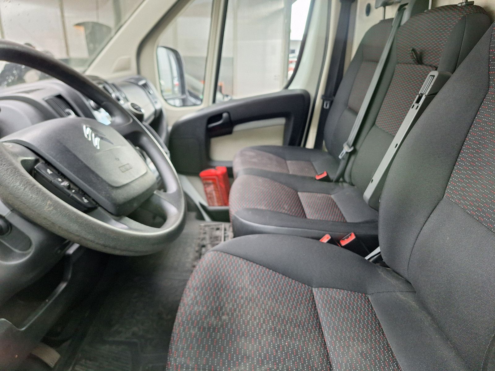 Fahrzeugabbildung Citroën Jumper Kasten 30 L1H1 PROLINE BlueHDi 110