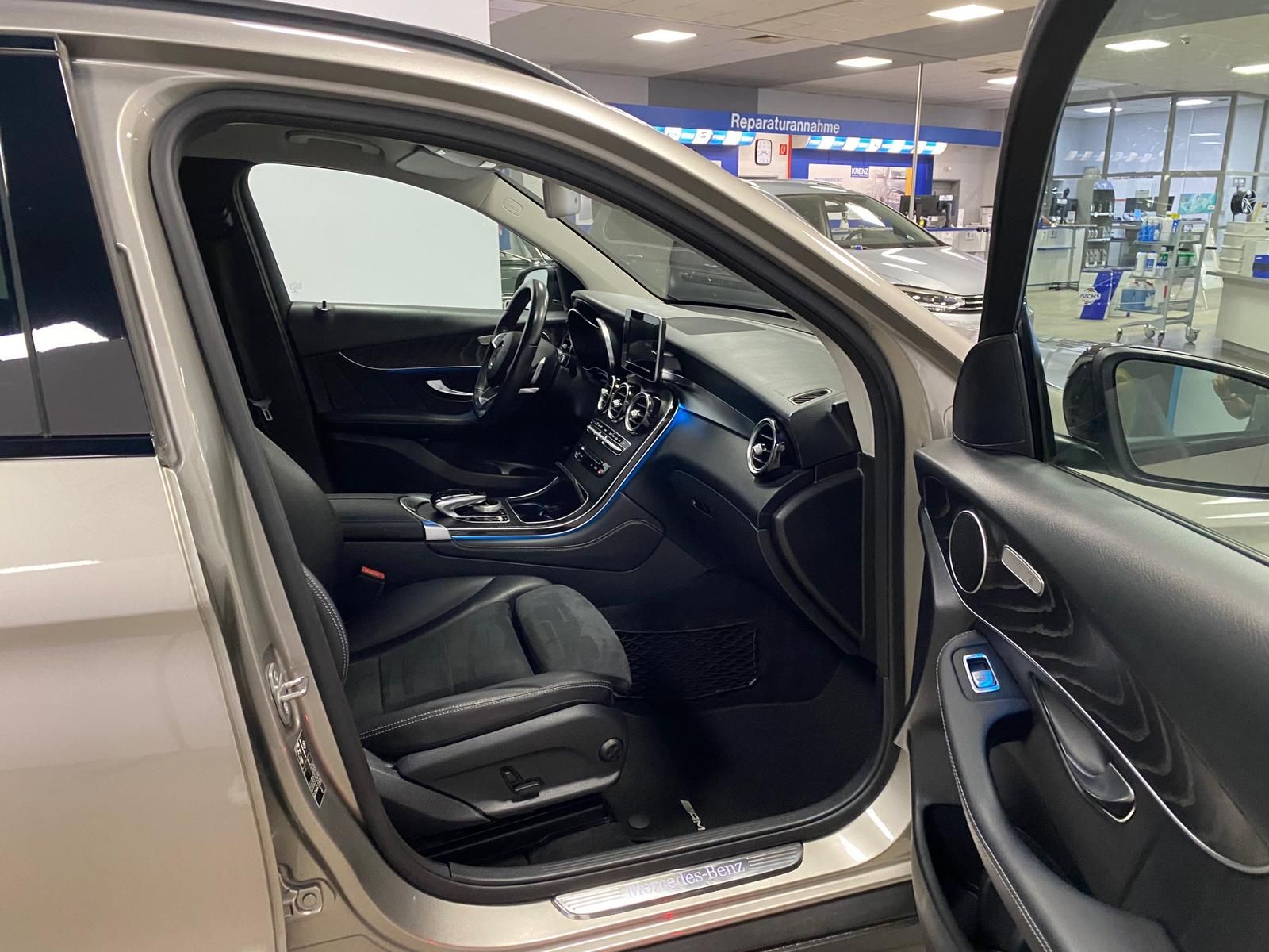 Fahrzeugabbildung Mercedes-Benz GLC 250 CDI 4Matic AMG Line+NAVI+AHK+ALLRAD+