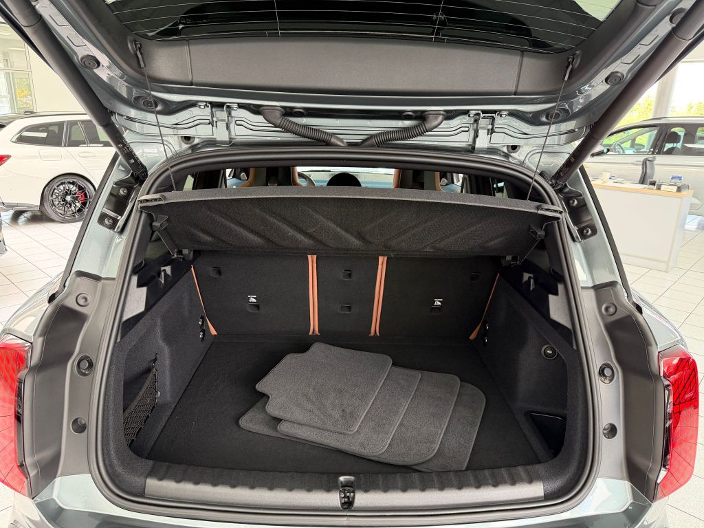 Mini Cooper D Countryman PANO*MASSAGE*HUD*AHK*360°H/K