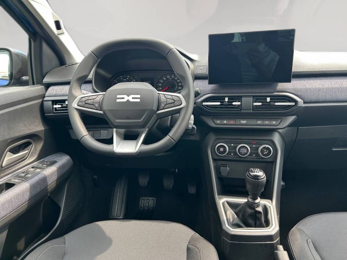 Fahrzeugabbildung Dacia Sandero Expression TCe 100