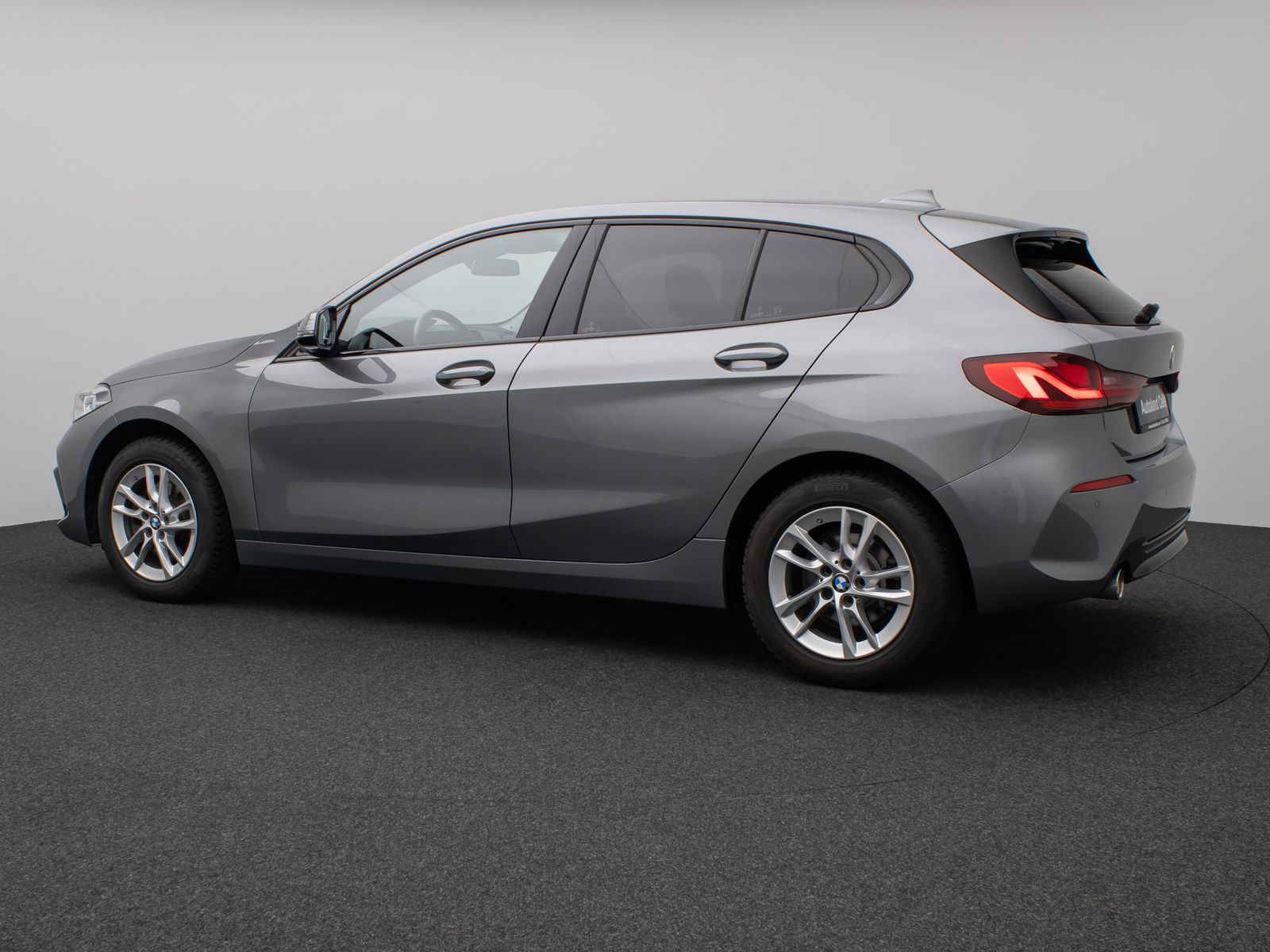 Fahrzeugabbildung BMW 118i Sport Line DAB HiFi Lenkrhz Fernlichtassist