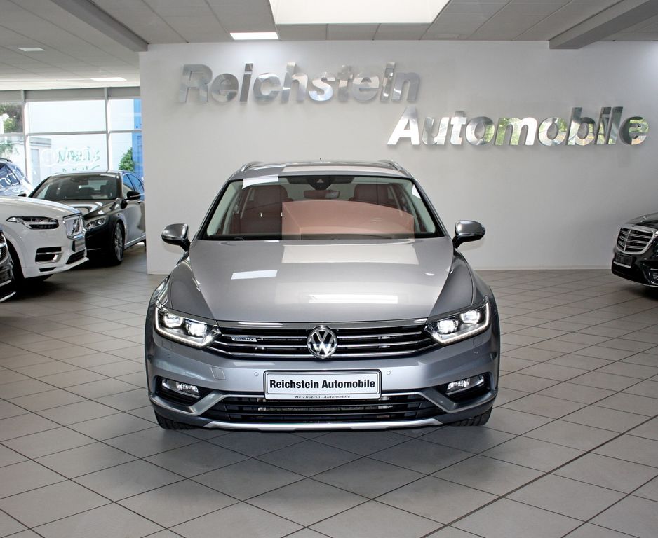 Volkswagen Passat Business 4M ACC AHK LEDER KAMERA STANDH