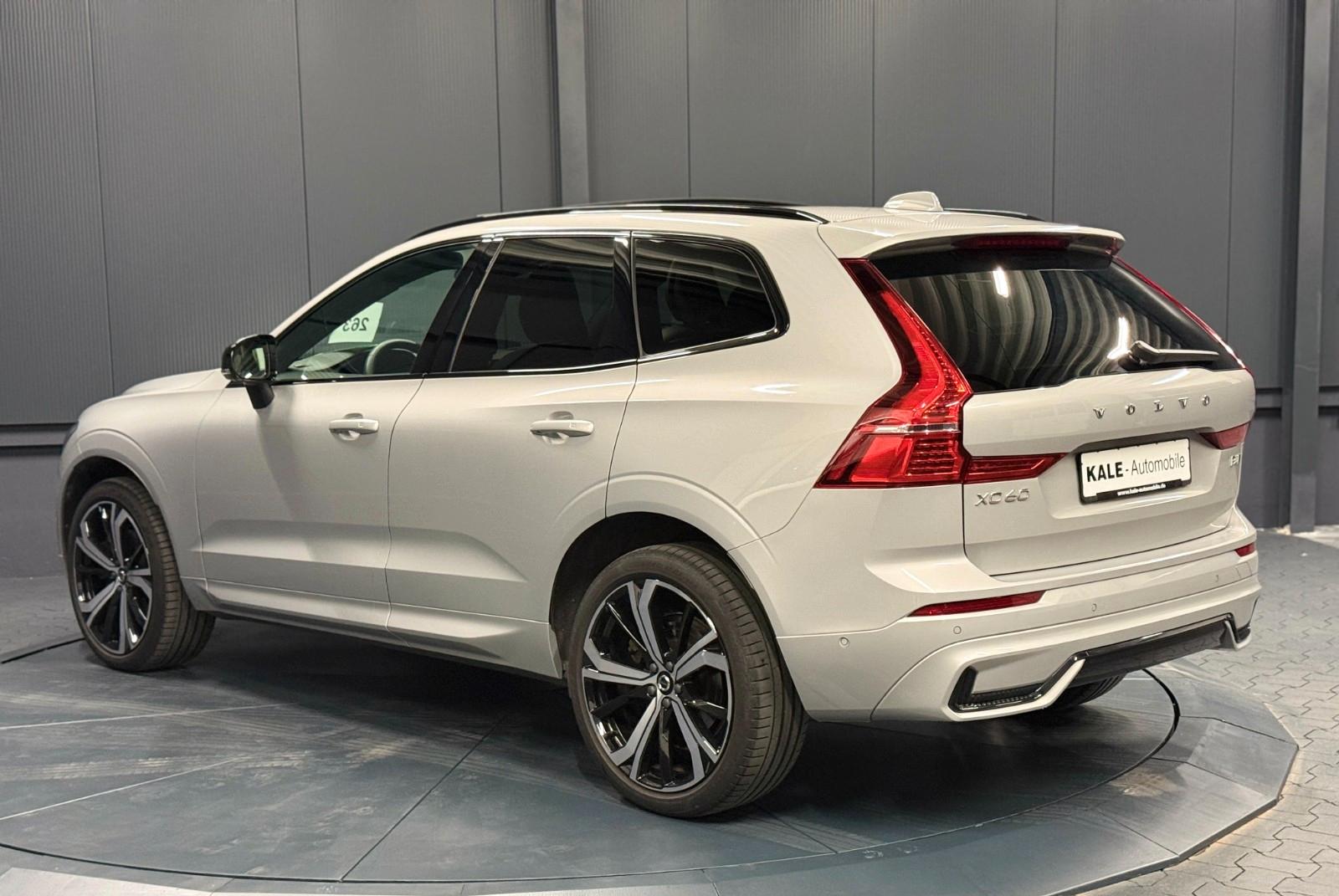 Volvo XC60 Plus Dark AWD *21Zoll*PANORAMA*Kristallglas