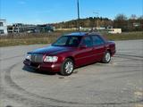 Mercedes-Benz Mercedes w124 220e - gebrauchte Mercedes-Benz 220 aus dem Jahr 1994