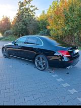 Mercedes-Benz E 400 d 4MATIC Autom. - - Mercedes-Benz E 400 mit Diesel-Antrieb: Limousine