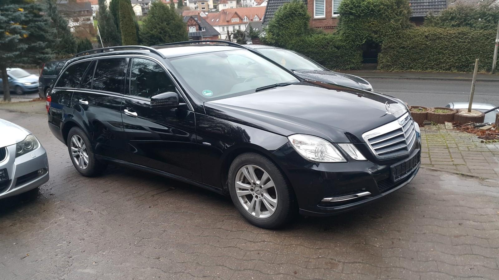 Mercedes-Benz E 220 CDI T BlueEFFICIENCY ELEGANCE