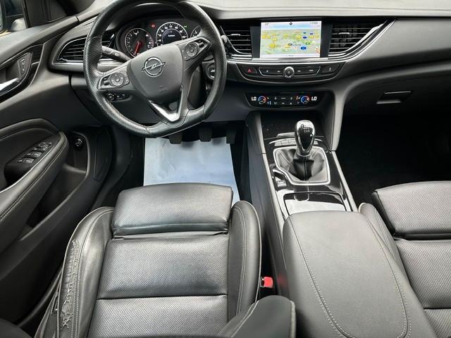 Opel Insignia B Country Tourer Exclusive/Voll-LED/360