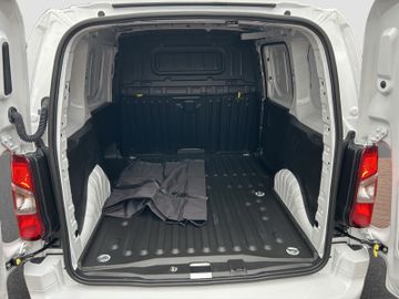 Fotografie 8 des Opel Combo Cargo 1.5 Doppelbank Schnellheizer