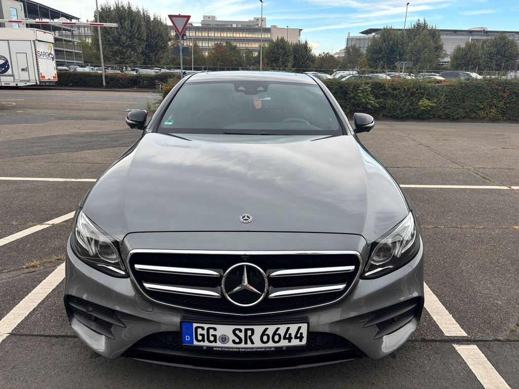 Image of Mercedes-Benz E 350