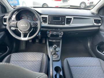 Fahrzeugabbildung Kia Rio Edition 7, Sitzheizung, PDC hinten, DAB