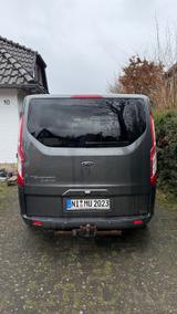Ford Tourneo Custom Titanium - Automatik - ACC - AHK - Ford Tourneo Custom von privat