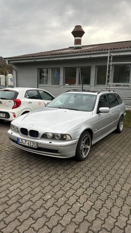 BMW 530 Baureihe 5 Touring 530d Exclusive