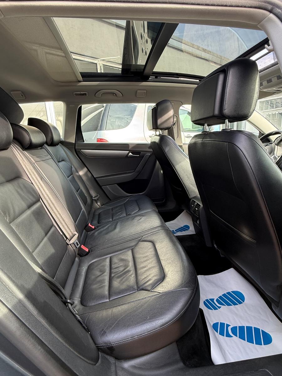 Volkswagen Passat 2014 — photo 15